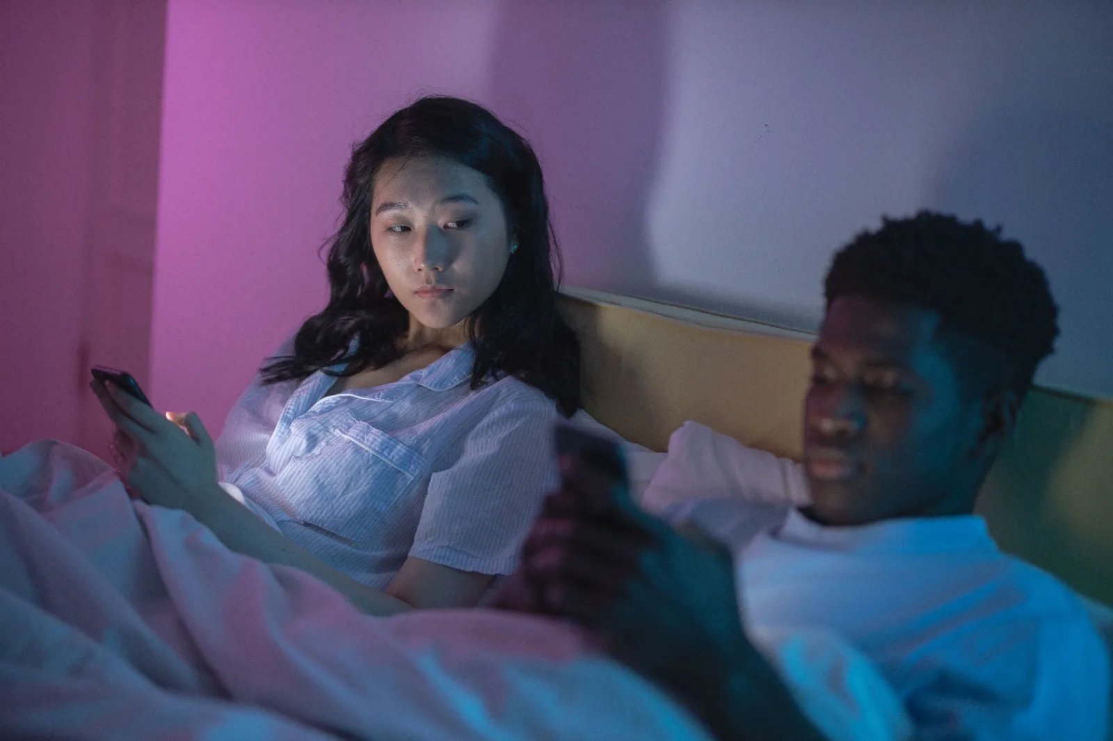 What is digital jealousy? Online habit affecting modern couples