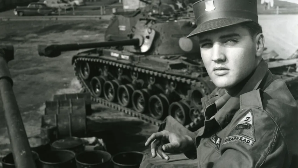 Elvis_Presley_in_Germany