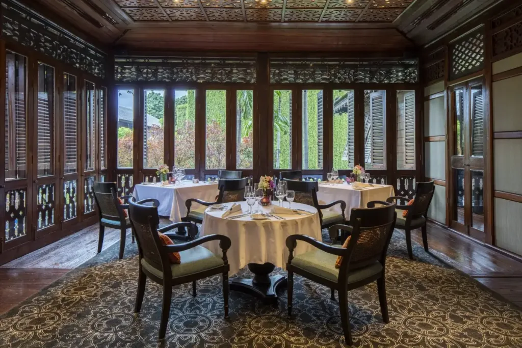 Hôtel Plaza Athénée, Paris