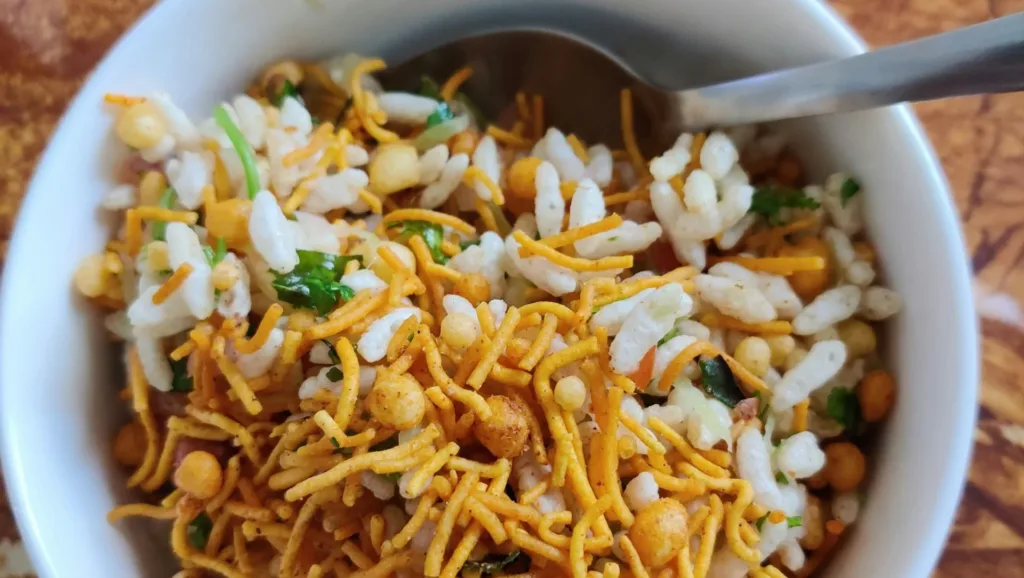 Khakhra, chana and dry snacks